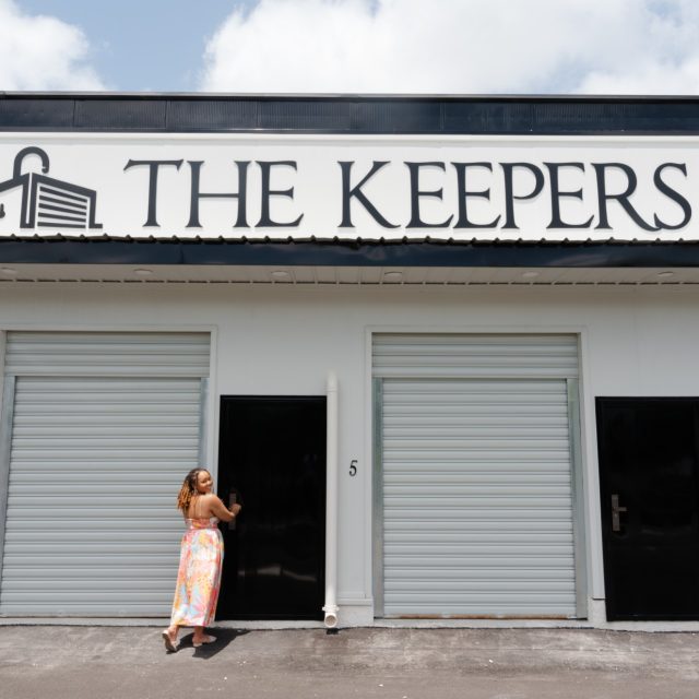 Signing a lease at The Keepers